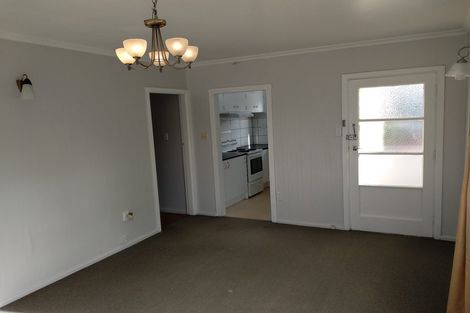 Photo of property in 88 Newlands Road, Newlands, Wellington, 6037