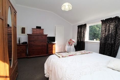 Photo of property in 24 Rewa Street, Takaro, Palmerston North, 4412