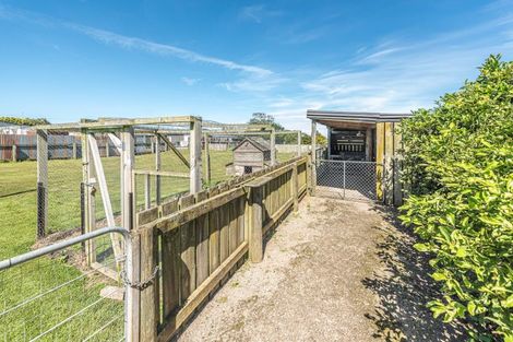 Photo of property in 18 Swinbourne Street, Waverley, 4510