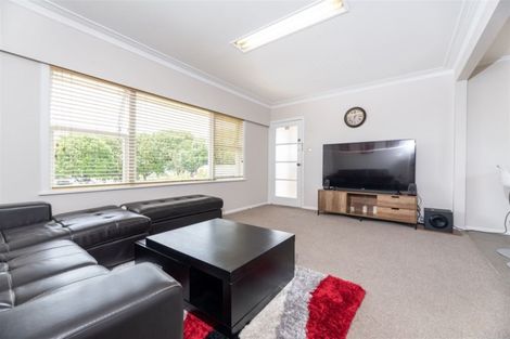 Photo of property in 3/3 Sutton Crescent, Papatoetoe, Auckland, 2025