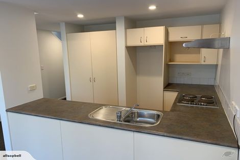 Photo of property in 3/30 John Jennings Drive, Oteha, Auckland, 0632