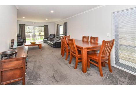 Photo of property in 10 Taiaapure Street, Weymouth, Auckland, 2103