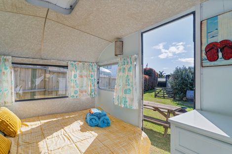 Photo of property in 56 Hahei Beach Road, Hahei, Whitianga, 3591