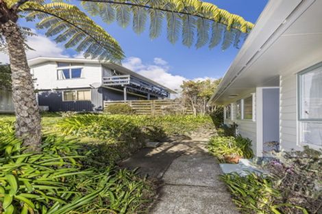 Photo of property in 11b Florio Terrace, Tawa, Wellington, 5028