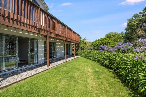 Photo of property in 56 Kakariki Grove, Waikanae, 5036