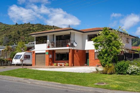 Photo of property in 21 Turners Road, Waikawa, Picton, 7220