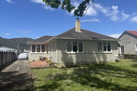 Photo of property in 20 Chapman Crescent, Naenae, Lower Hutt, 5011
