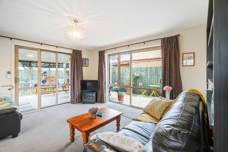 Photo of property in 3/117 Yaldhurst Road, Sockburn, Christchurch, 8042