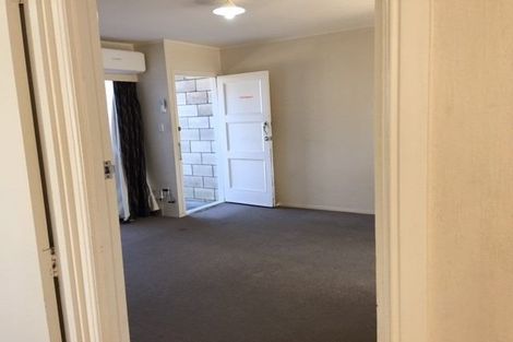 Photo of property in 28 Landscape Road, Papatoetoe, Auckland, 2025