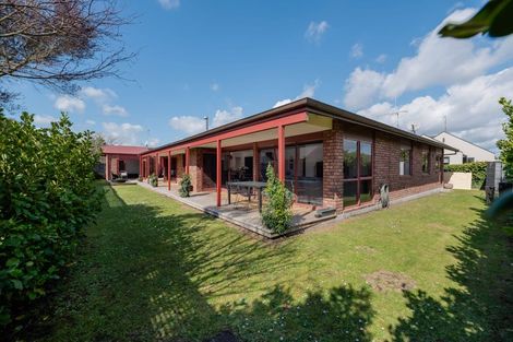 Photo of property in 10 Fendalton Drive, Rototuna, Hamilton, 3210