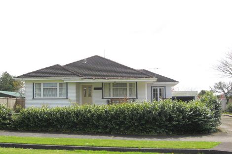 Photo of property in 2a Tawa Street, Inglewood, 4330