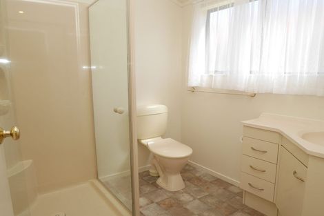 Photo of property in 125 Queens Road, Waikanae Beach, Waikanae, 5036