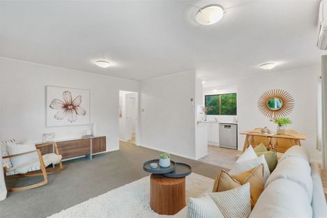 Photo of property in 12a Seaton Road, Murrays Bay, Auckland, 0630