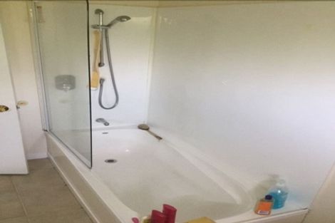 Photo of property in 31a Flanshaw Road, Te Atatu South, Auckland, 0610