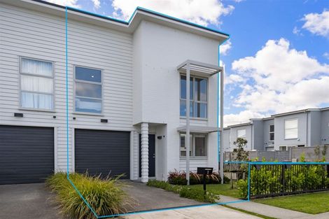 Photo of property in 2 Briddock Way, Swanson, Auckland, 0614