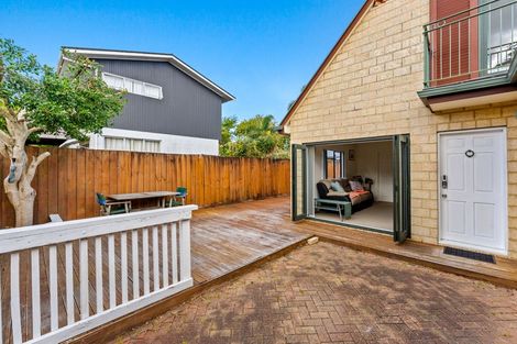 Photo of property in 1/52 Taharoto Road, Takapuna, Auckland, 0622