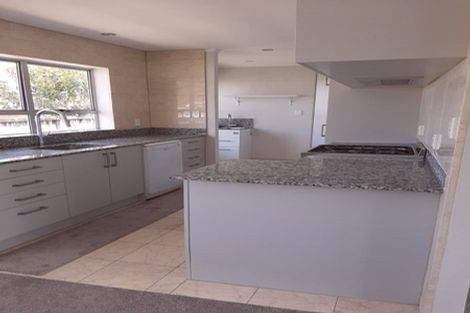 Photo of property in 2/127 Portage Road, New Lynn, Auckland, 0600