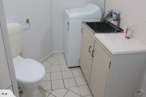 Photo of property in 54a Lewis Street, Blockhouse Bay, Auckland, 0600