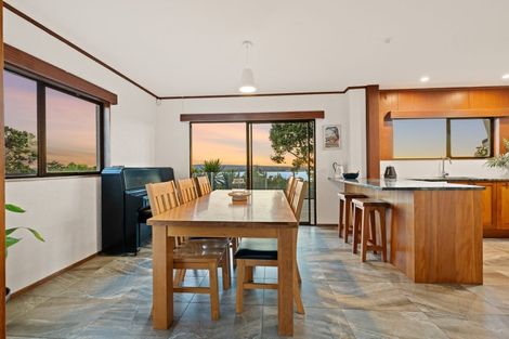 Photo of property in 1/78 Rangatira Road, Beach Haven, Auckland, 0626