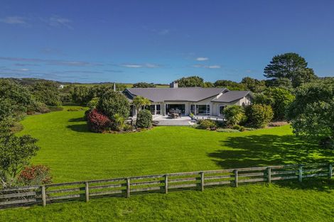 Photo of property in 296 Oaia Road, Muriwai, Waimauku, 0881