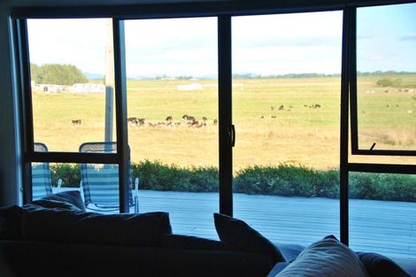 Photo of property in 411 Tuhikaramea Road, Temple View, Hamilton, 3290