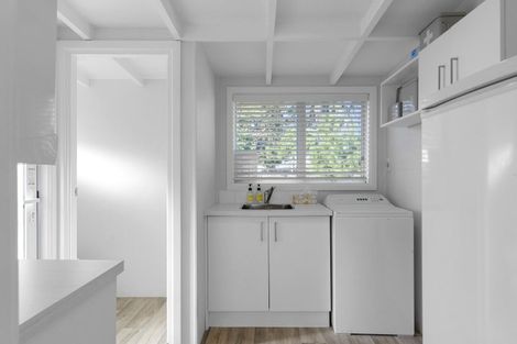 Photo of property in 15 South Crescent, Amberley, 7481