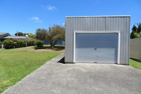 Photo of property in 38 Waterfront Road, Pukenui, 0484