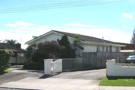 Photo of property in 2/2 Richard Avenue, Bucklands Beach, Auckland, 2014