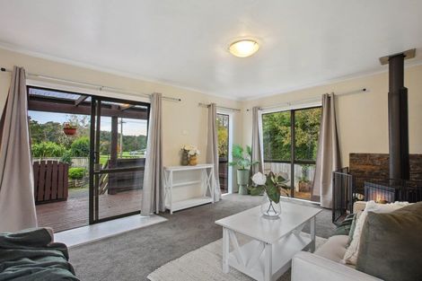 Photo of property in 82 Glen Road, Ranui, Auckland, 0612