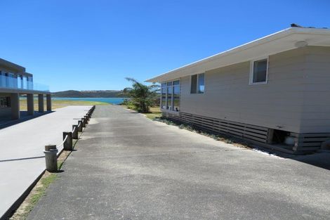 Photo of property in 38 Waterfront Road, Pukenui, 0484