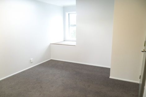 Photo of property in 8 Girton Terrace, Mount Cook, Wellington, 6021