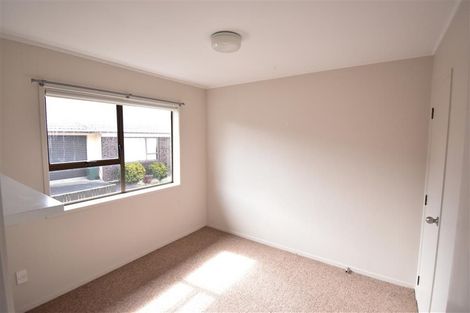 Photo of property in 1/131 Mokoia Road, Birkenhead, Auckland, 0626