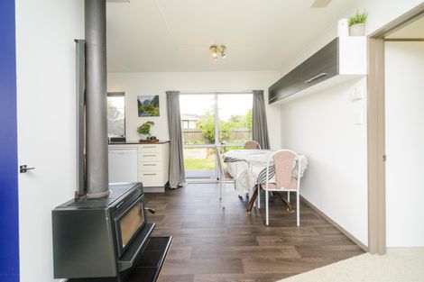 Photo of property in 97 Hillcrest Drive, Kelvin Grove, Palmerston North, 4414