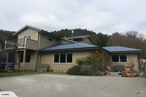 Photo of property in 36 Oxford Road, Lake Rotoma, Rotorua, 3074