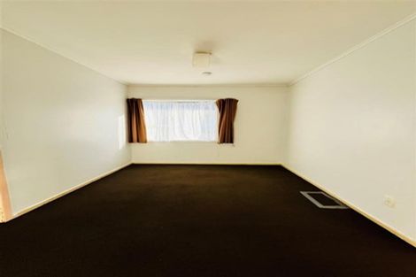 Photo of property in 29 Vodanovich Road, Te Atatu South, Auckland, 0610