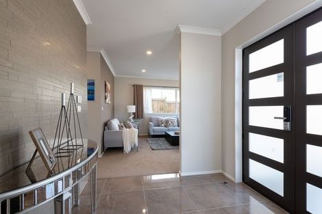 Photo of property in 3 Creggan Crescent, Flat Bush, Auckland, 2019