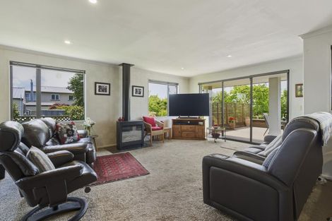 Photo of property in 11 North Foreland Street, Waihola, Milton, 9073