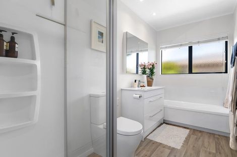 Photo of property in 46 Seaview Road, Otumoetai, Tauranga, 3110