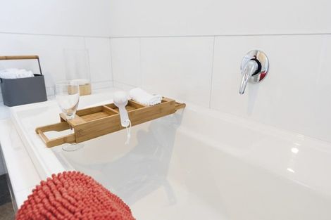 Photo of property in 8 St Julia Court, Helensville, 0800