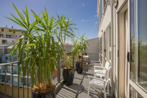 Photo of property in Stadium Garden Flats, 406/107 Thorndon Quay, Pipitea, Wellington, 6011