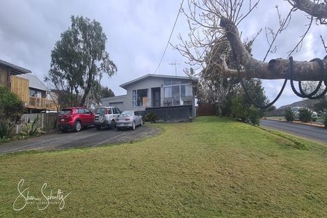 Photo of property in 35 Whaka Street, Maungaturoto, 0520