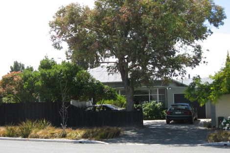 Photo of property in 256 Geraldine Street, Edgeware, Christchurch, 8013