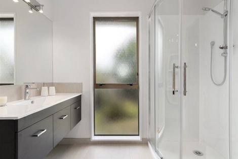 Photo of property in 33 Glenn Terrace, Otumoetai, Tauranga, 3110