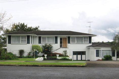 Photo of property in 136 Tiraumea Drive, Pakuranga, Auckland, 2010