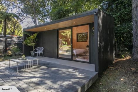 Photo of property in 3 George Avenue, Herald Island, Auckland, 0618