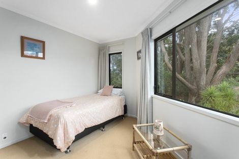 Photo of property in 26a Niccol Avenue, Narrow Neck, Auckland, 0624
