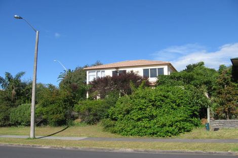 Photo of property in 95 Caribbean Drive, Unsworth Heights, Auckland, 0632