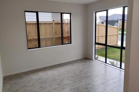 Photo of property in 12 Lusitano Drive, Karaka, Papakura, 2113