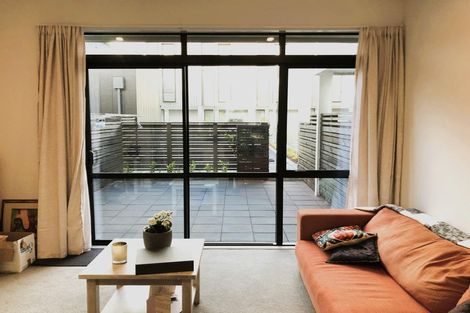 Photo of property in 42 Tahuhu Road, Mount Wellington, Auckland, 1062