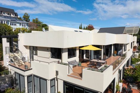 Photo of property in 2/27 Shelbourne Street, Nelson, 7010